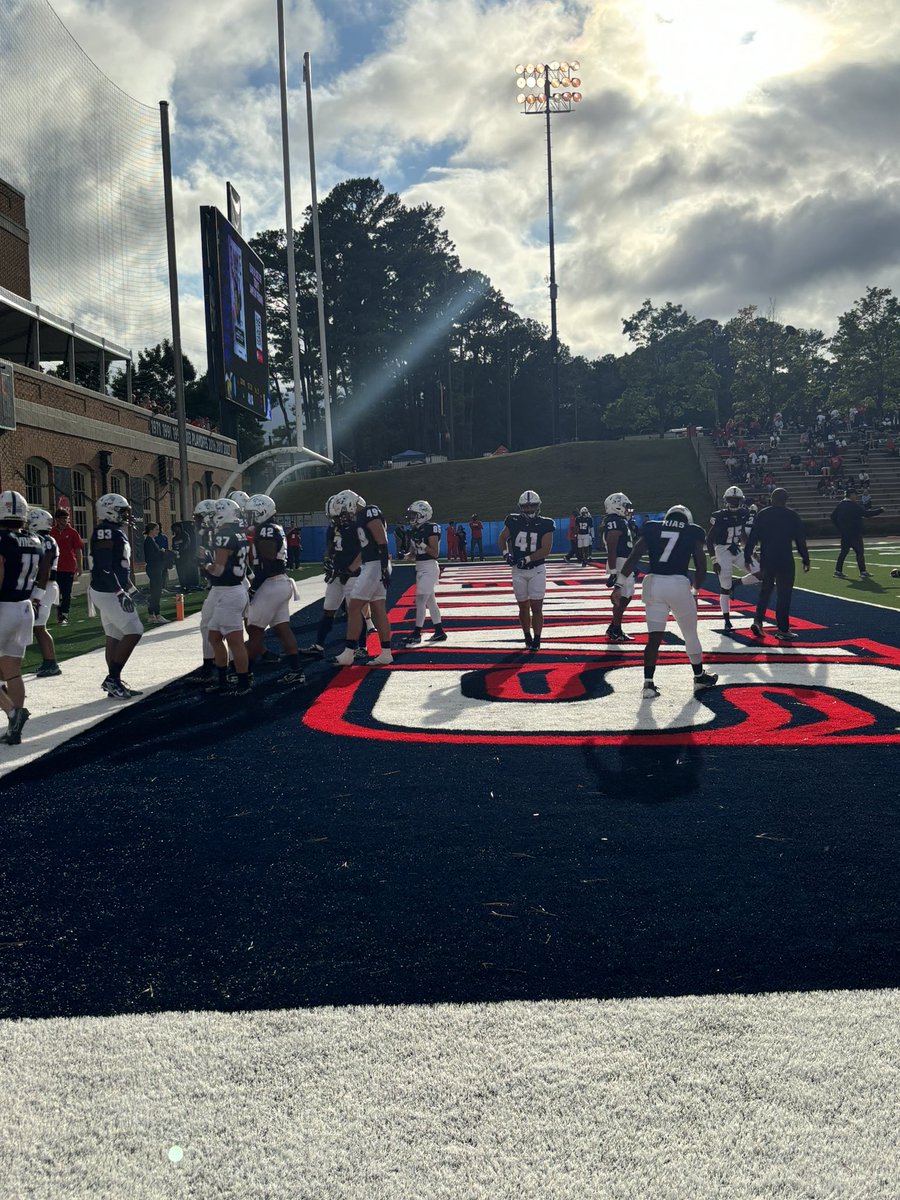 Meubanks0's tweet image. Had a great game day visit @SamfordFootball last night! #WinBig #GoBulldogs
 @CoachScales  @EastsideFB