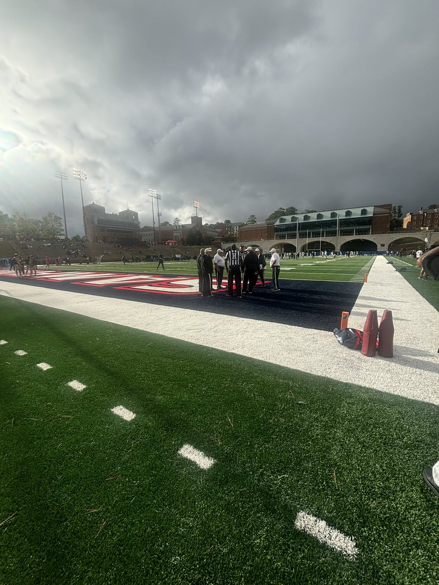 Meubanks0's tweet image. Had a great game day visit @SamfordFootball last night! #WinBig #GoBulldogs
 @CoachScales  @EastsideFB