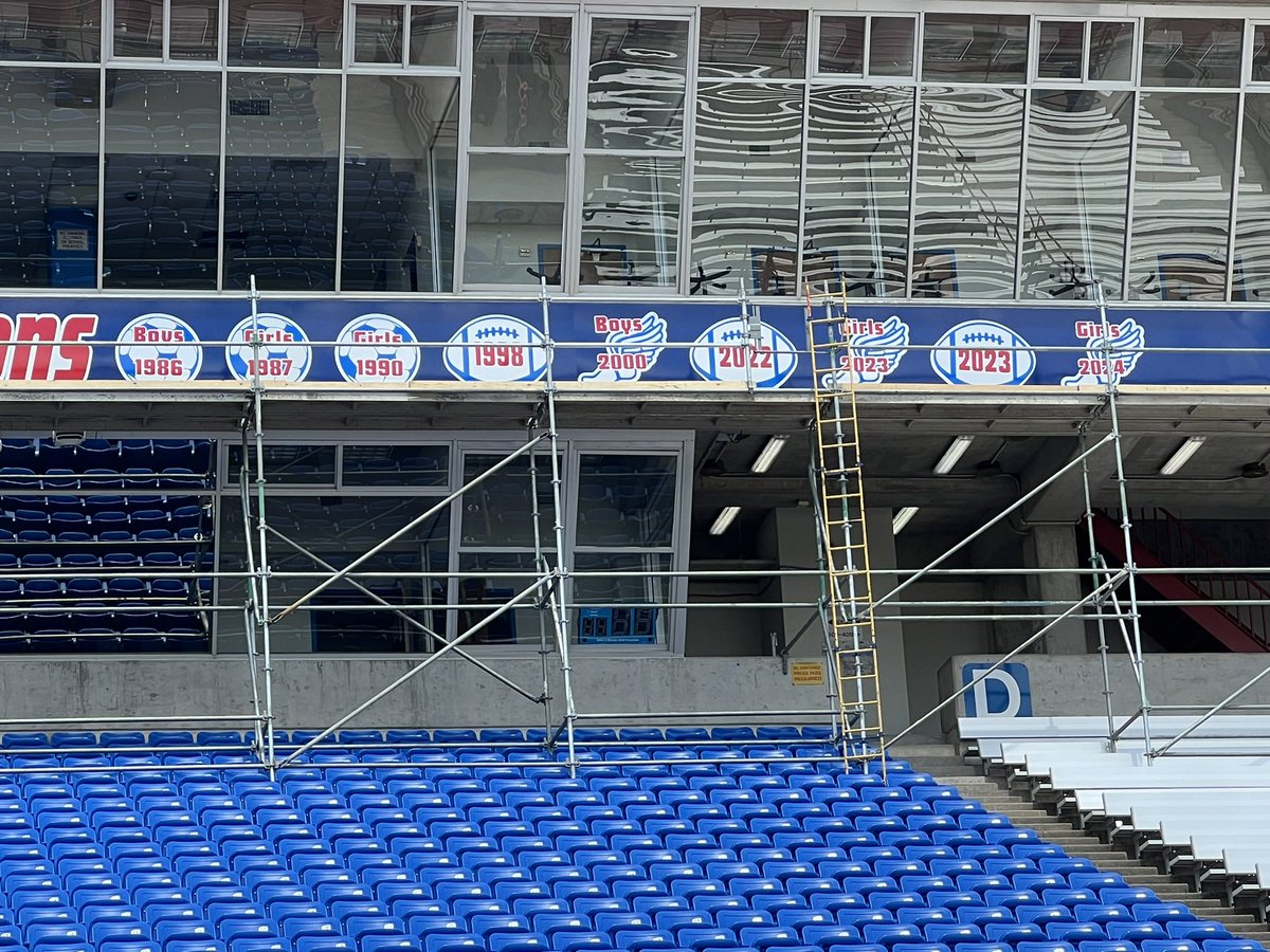 Connie_Connects's tweet photo. The week leading up to our first home game was not for the weak!! #LEADwithIMPACT
✅Championship signage updated
✅Field name repainted 
✅Press conference organized 
✅Game-day media managed https://t.co/mE0h6RZfih
