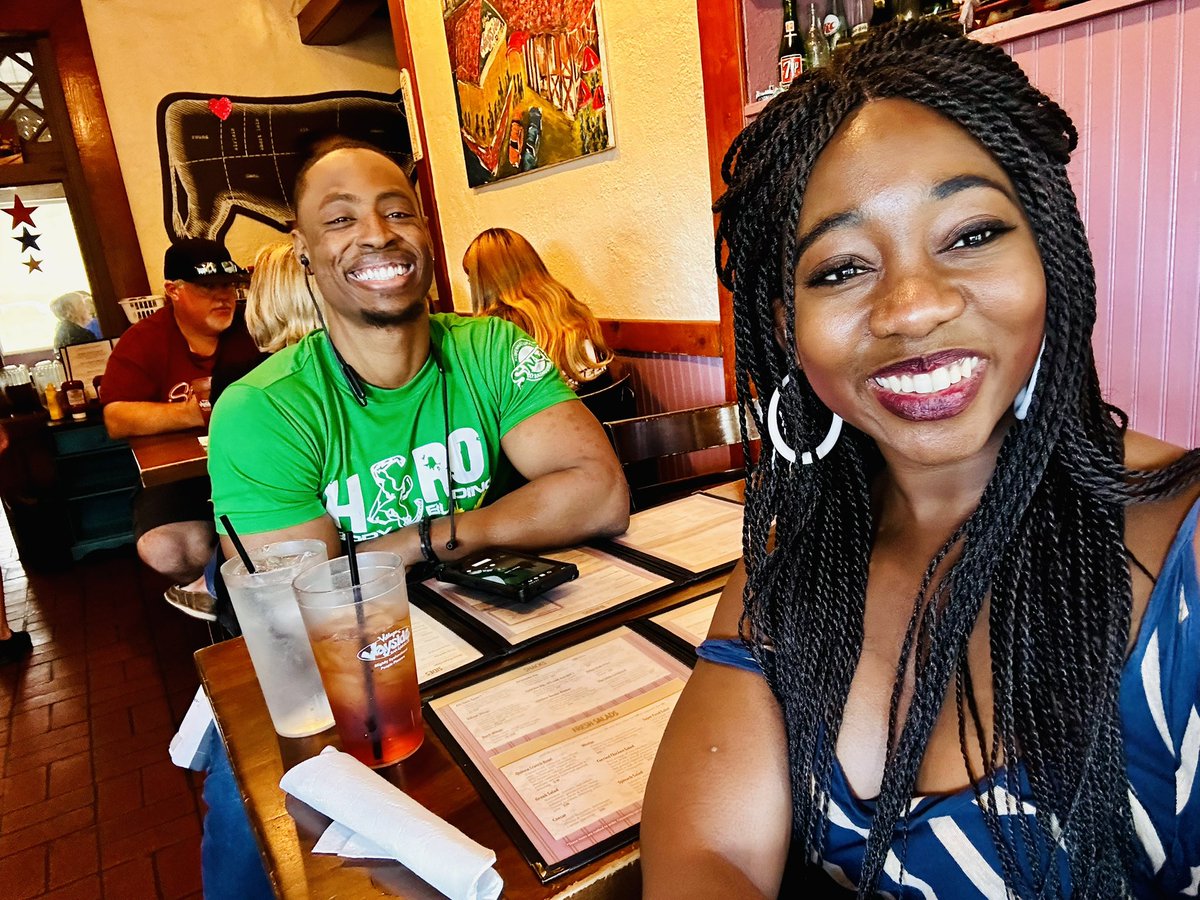 simonejnews's tweet image. A little knocking around in Asheville, NC. 📍 
#restauranthopping #foodies #explorelocal