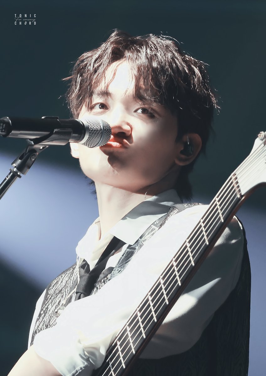 240823 written by FLOWER ENCORE in SEOUL 첫콘

원상이는 진짜 유명한 뾰로통오리임
#LUCY #루시 #조원상