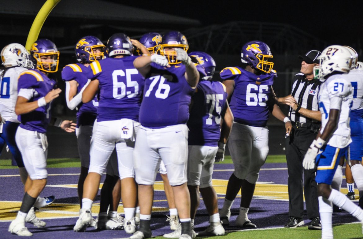 It’s difficult for your offense to get over 600 yards in a game without something special happening on the front line. Keep up the hard work gentlemen! We see you!!@CoachChadRogers <a href="/JohnFields0/">John Fields</a> <a href="/CoachMMann5107/">Michael Mann</a> <a href="/coach_garcia86/">Zach Garcia</a> <a href="/dctf/">Dave Campbell's — TexasFootball.com</a> <a href="/sports_drc/">DRC Sports</a>