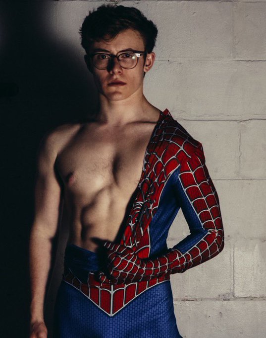 Should I post more cosplay? https://t.co/veAS0xEsJf