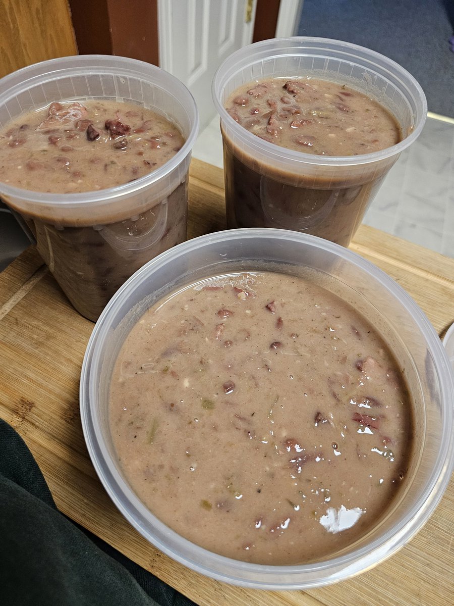 ballshitsean's tweet photo. @rahuljain1386 New Orleans Style Red Beans and rice!! https://t.co/OCVlM7jevf