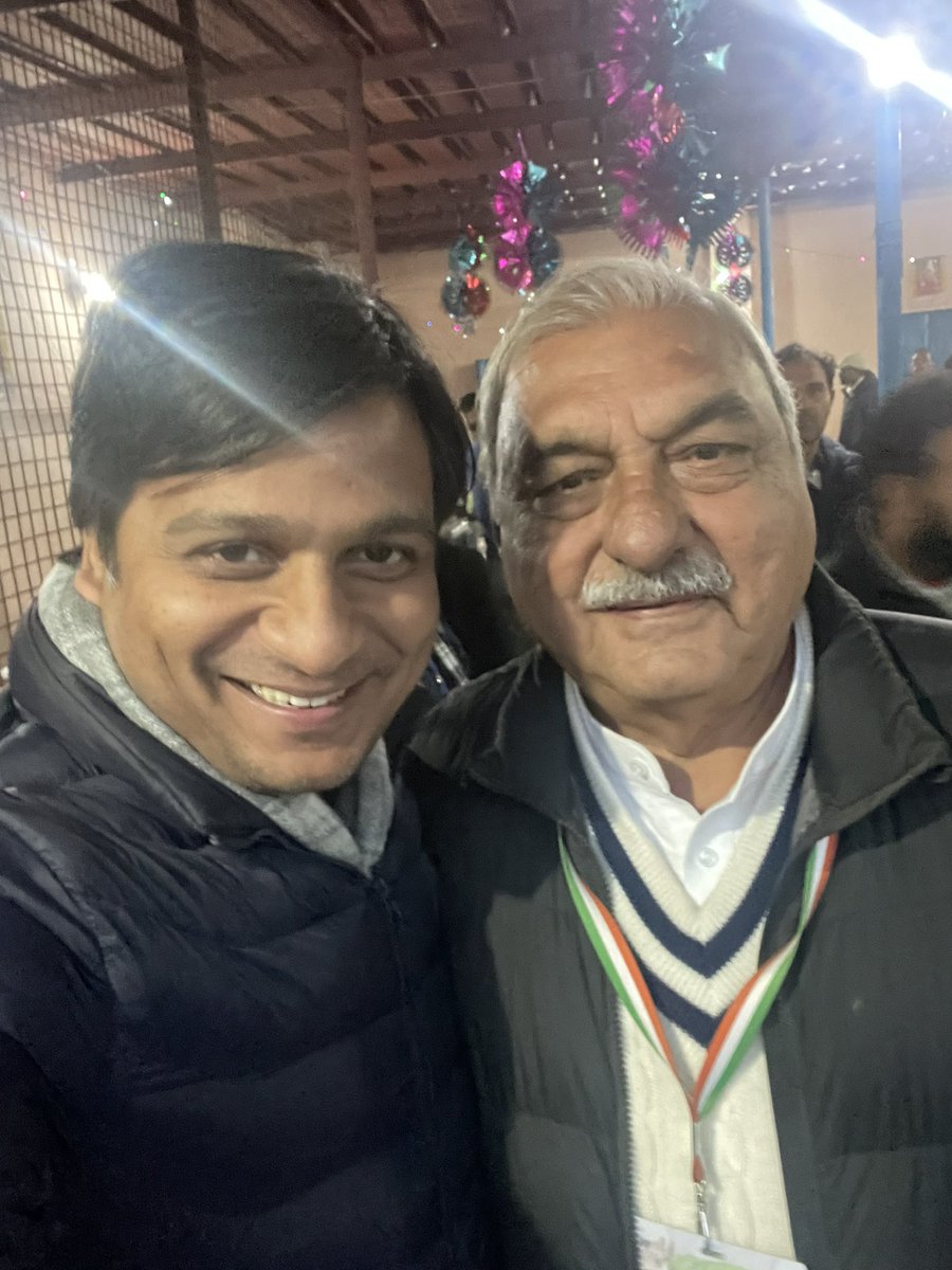 akashdeepspeaks's tweet photo. हरियाणा के पूर्व मुख्यमंत्री एवं Indian National Congress के वरिष्ठ नेता Bhupinder Singh Hooda जी को उनके जन्मदिन के अवसर पर बहुत-बहुत बधाई एवं शुभकामनाएं। मैं ईश्वर से आपके उत्तम स्वास्थ्य और दीर्घायु जीवन की कामना करता हूं।
#HappyBirthday https://t.co/37tlMBo1Bc