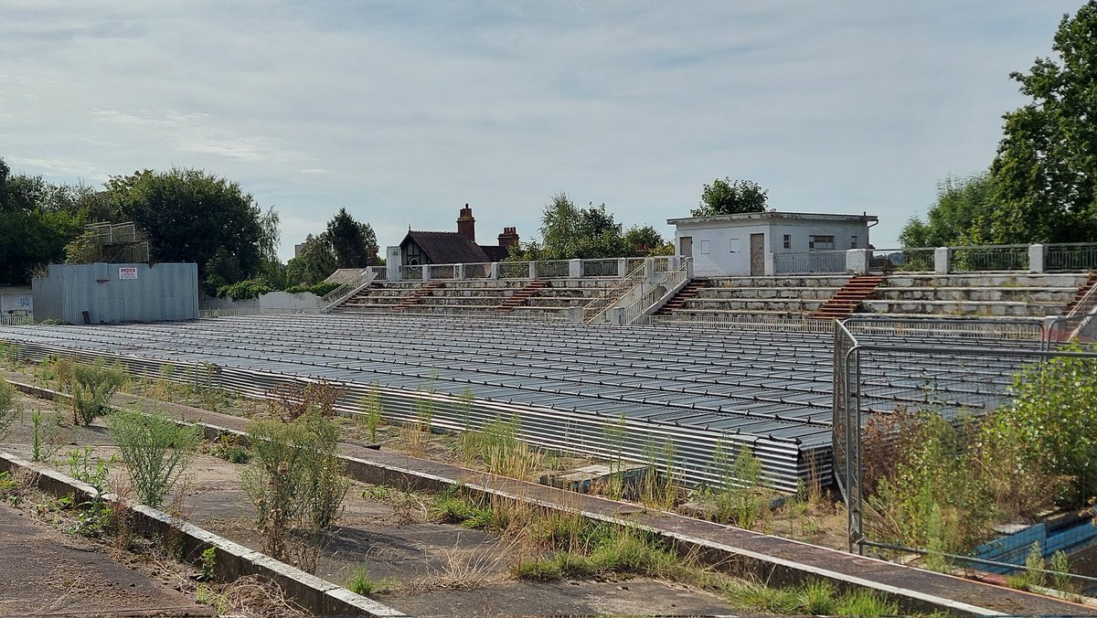 gramorb's tweet image. After a 20-year local campaign, Broomhill Pool is about to come back from the dead. Heritage Open Day, 15/09/2024.
