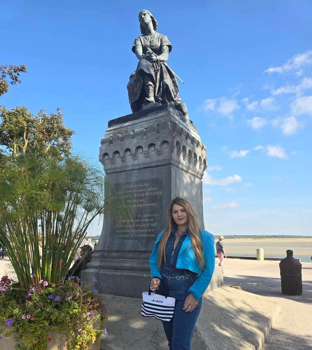 CeccatoMarion's tweet image. Jeanne d'arc 🇨🇵🫶

#jeannedarc #sundayvibes #lecrotoy #patriote #résistante