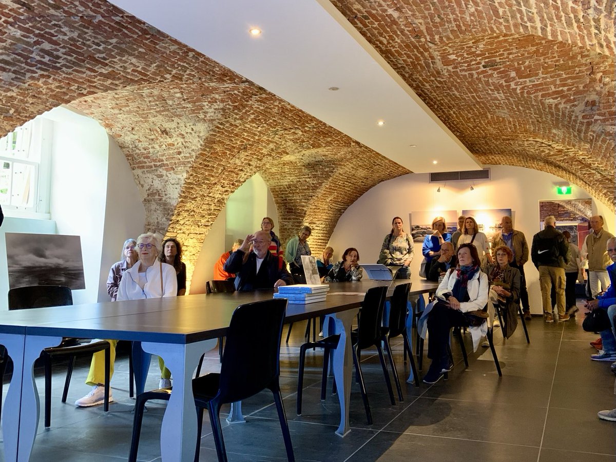 HetGasthuys's tweet photo. Ook dit jaar stelden we onze locatie weer open voor het publiek tijdens de Open Monumentendagen ⁦@OMDAmersfoort⁩ ⁦@OpenMonumentdag⁩ Meer dan 500 mensen genoten in de loop van de dag van de verhalen in presentaties en video’s https://t.co/XemsYNUiaE