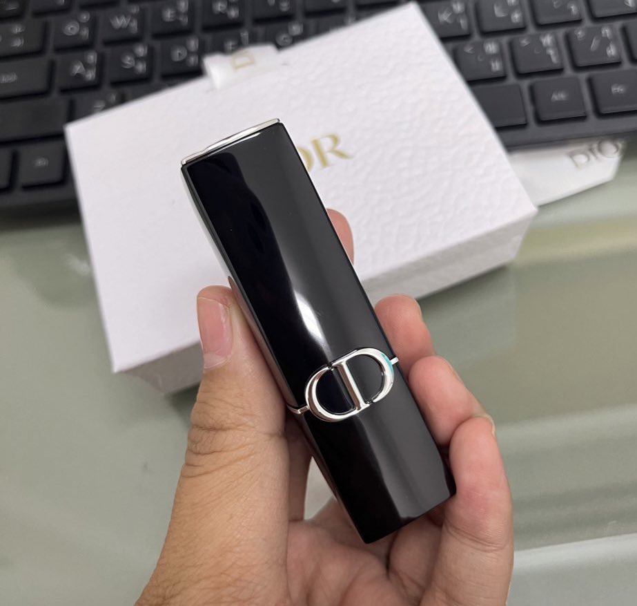 Ssinecle's tweet photo. ส่งต่อลิปดิออร์ ยังไม่ใช้แค่สวอช ซื้อมาผิดสี
ลิปสติก ROUGE DIOR ซื้อมา 1,850
ส่งต่อ 800 รวมส่ง  อุปกรณ์ครบ 
#ส่งต่อDior #ส่งต่อลิปDior #ส่งต่อดิออร์ #ส่งต่อเครื่องสำอาง #ส่งต่อลิปสติก #ส่งต่อของแบรนด์เนม https://t.co/O3THzUVicB