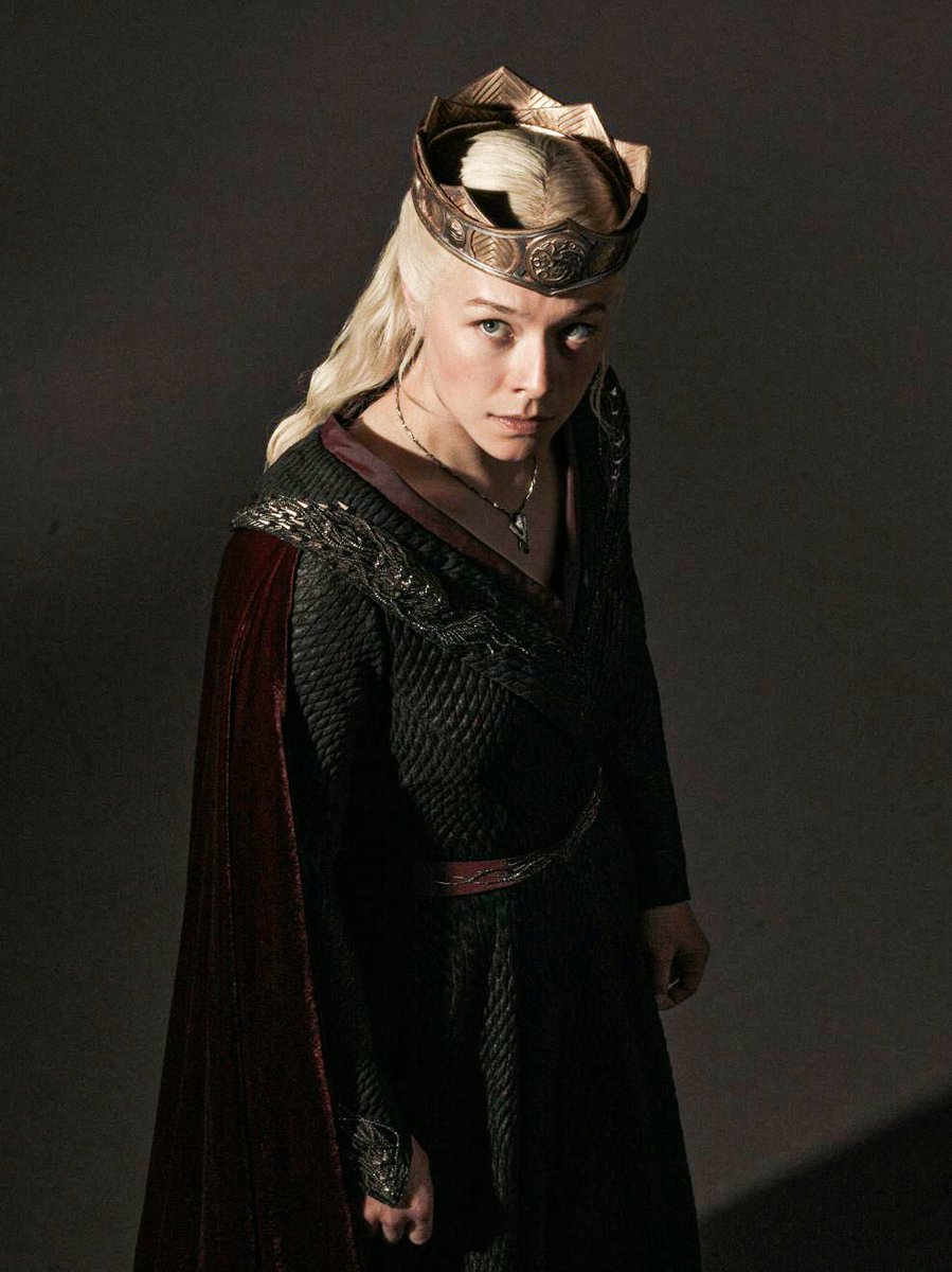 dcookethinker's tweet image. 🐉 | emma d'arcy and olivia cooke on new promotional pics from season 2 of House of the Dragon: