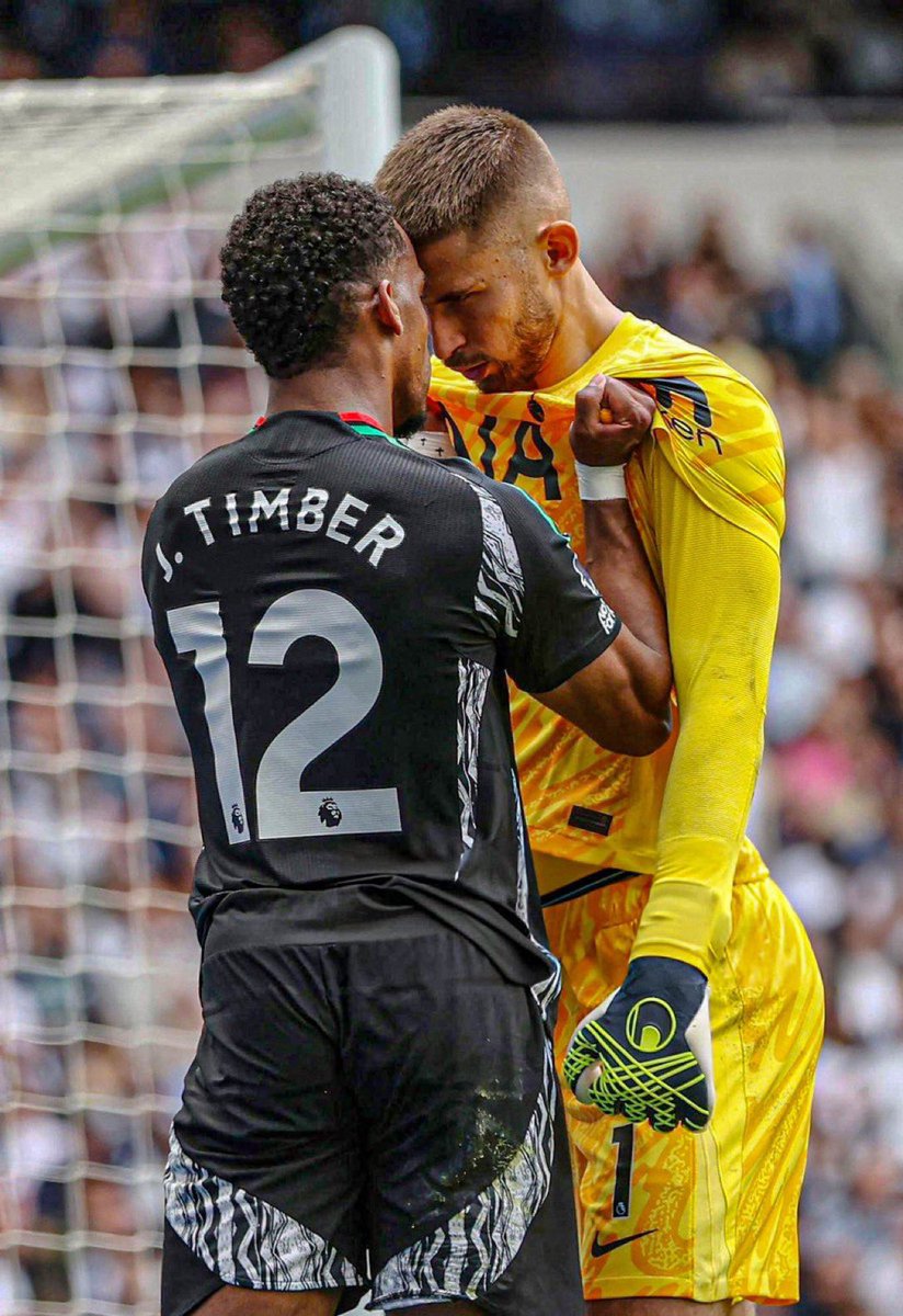 Apakah menurut kalian Jurrien Timber pemain paling impresif penampilan di North London Derby? #TOTARS