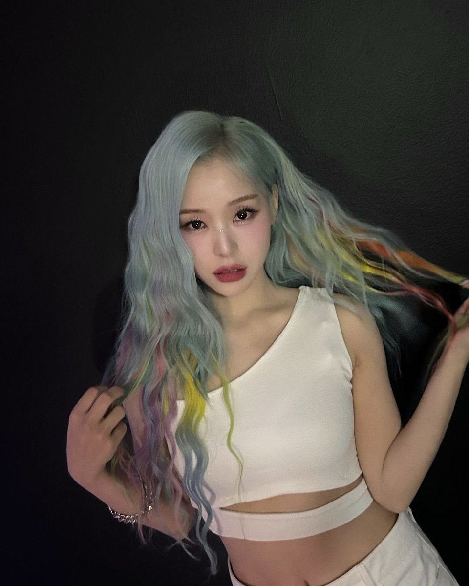 GahyunPress's tweet photo. Her visual 😍😍 #드림캐쳐 #가현 #Dreamcatcher #GAHYUN https://t.co/Nt4FvAyfoQ