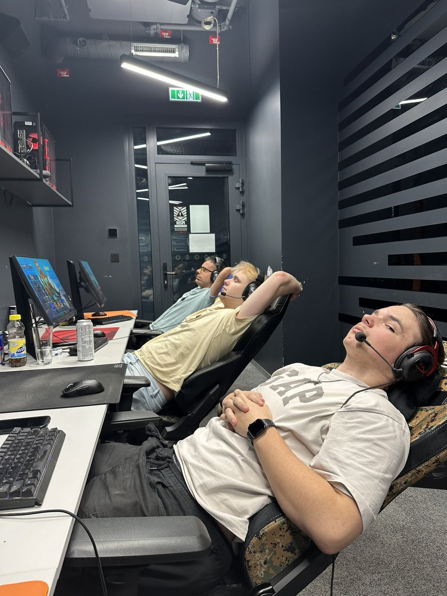 Worskii (@worskii_val) on Twitter photo We finished 2nd at <a href="/PLAYzonecz/">PLAYzone.cz</a> LAN. I’d like to thank my teammates for an amazing experience and also <a href="/mishektv/">Michal Kabele</a> for organizing it. It was hella fun 🤞🏻 We finished 2nd at <a href="/PLAYzonecz/">PLAYzone.cz</a> LAN. I’d like to thank my teammates for an amazing experience and also <a href="/mishektv/">Michal Kabele</a> for organizing it. It was hella fun 🤞🏻