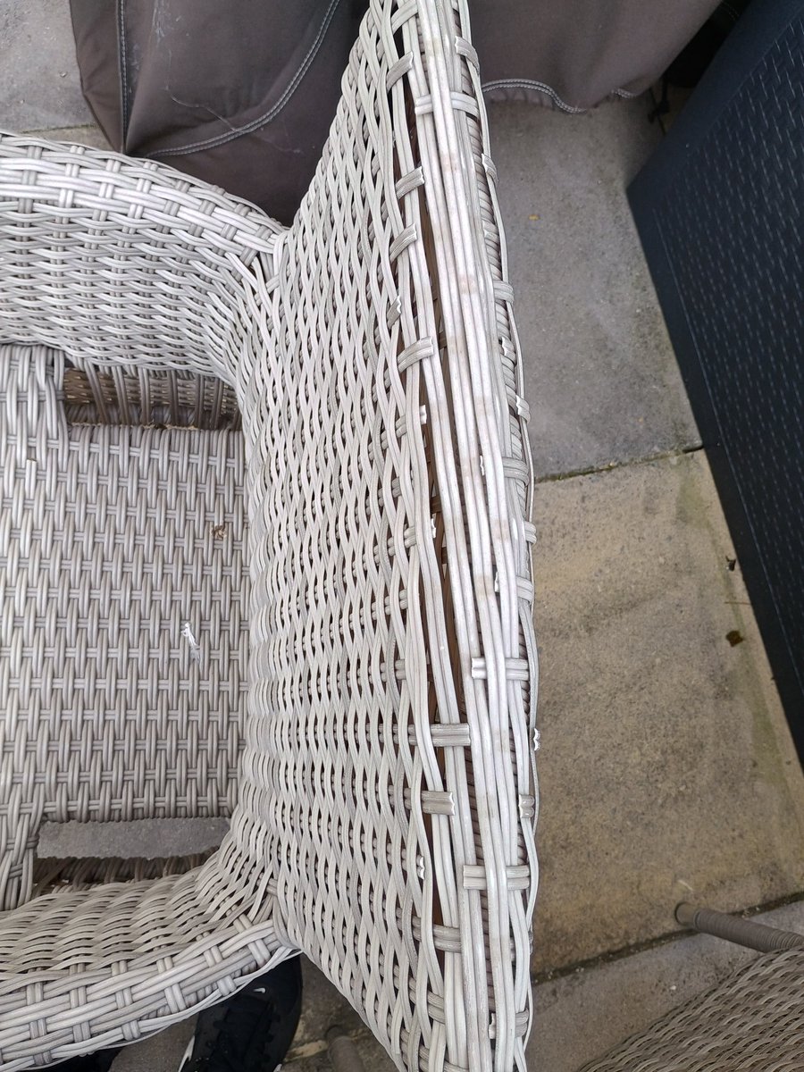 deltap1966's tweet photo. @TheRangeUK bought this 5 piece Madrid garden set under 2 years ago and the plastic is disintegrating. When you pay £500 for garden furniture you expect it to last more than 2 summers This is not fit for the purpose how do I get my money back.???? https://t.co/0EXSE3u8a4