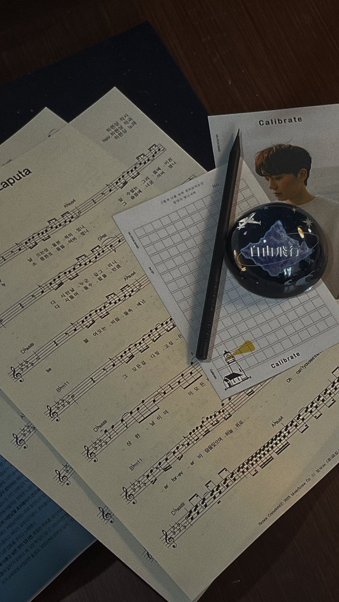 0914_bliss_0104's tweet photo. #바람을_맞으며_비행하는
#스물일곱_현상의_순간

너무 예쁘고 아름다웠던 책방 .... 🥹 https://t.co/n6dz10uEKH