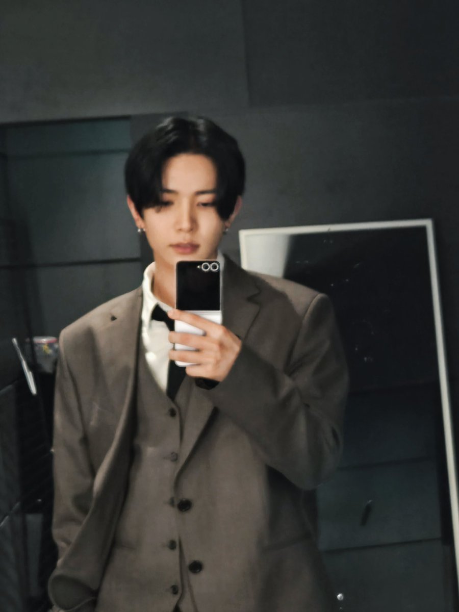 [ #희승's Post ] 240915

#HEESEUNG: 🪞

<a href="/ENHYPEN_members/">ENHYPEN</a> <a href="/ENHYPEN/">ENHYPEN OFFICIAL</a> #ENHYPEN #엔하이픈