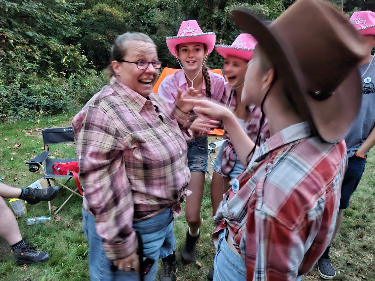 2ndMarple's tweet photo. Very little signal all weekend but we’ve had a blast @MerseyMoot ending in a promise made during supermooter - now all heading home a little muddy &amp; wet but full of smiles &amp; memories - more photos to follow 

@MarpleExplorers @CombsExplorers @marplerangers https://t.co/vrhnf6TlB8