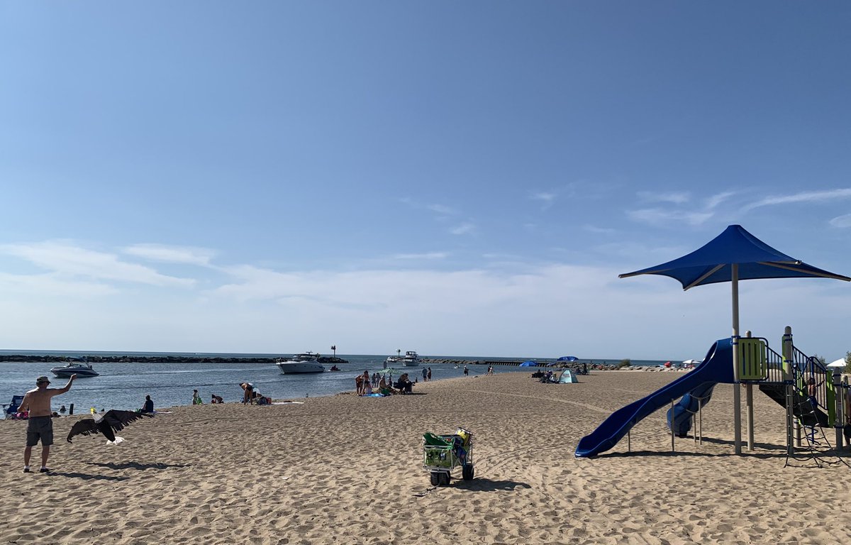 thedullguy's tweet photo. Engagement Day Dinner with The One at Redamak’s. Closes for the season on October 20 so yeah, get the double because it’s gonna have to hold you over for a while. Also: Oberon. And a quick stop at The Beach Where It All Started .#SundayFunday #LakeEffect #MichiganTime https://t.co/jGq6fjHn5E