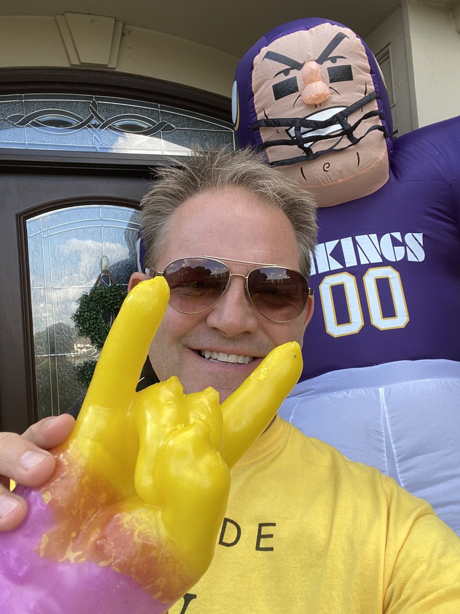 Chris Shaffer tweet media