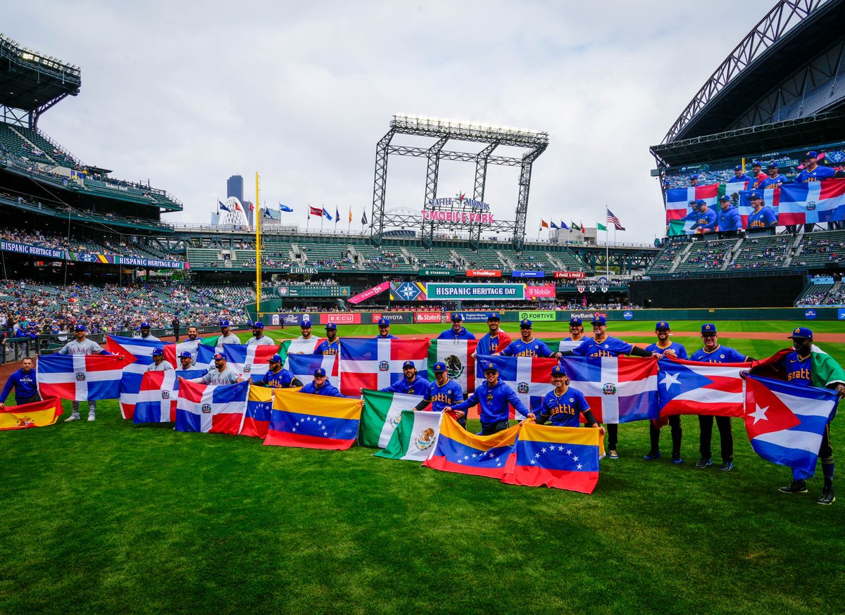 Seattle Mariners (@mariners) on Twitter photo Representing with pride 💙
We are proud to celebrate #HispanicHeritageMonth with the <a href="/Rangers/">Texas Rangers</a> ahead of today’s game.
Representando con Orgullo 💙
Estamos orgullosamente celebrando #DiadelaHerenciaHispana con los <a href="/Rangers/">Texas Rangers</a> antes del partido de hoy. Representing with pride 💙
We are proud to celebrate #HispanicHeritageMonth with the <a href="/Rangers/">Texas Rangers</a> ahead of today’s game.
Representando con Orgullo 💙
Estamos orgullosamente celebrando #DiadelaHerenciaHispana con los <a href="/Rangers/">Texas Rangers</a> antes del partido de hoy.