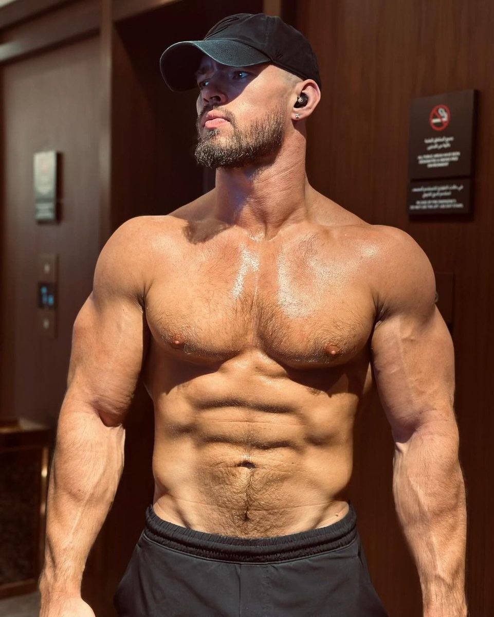 AVainProspect's tweet image. On Sunday? We also work out.