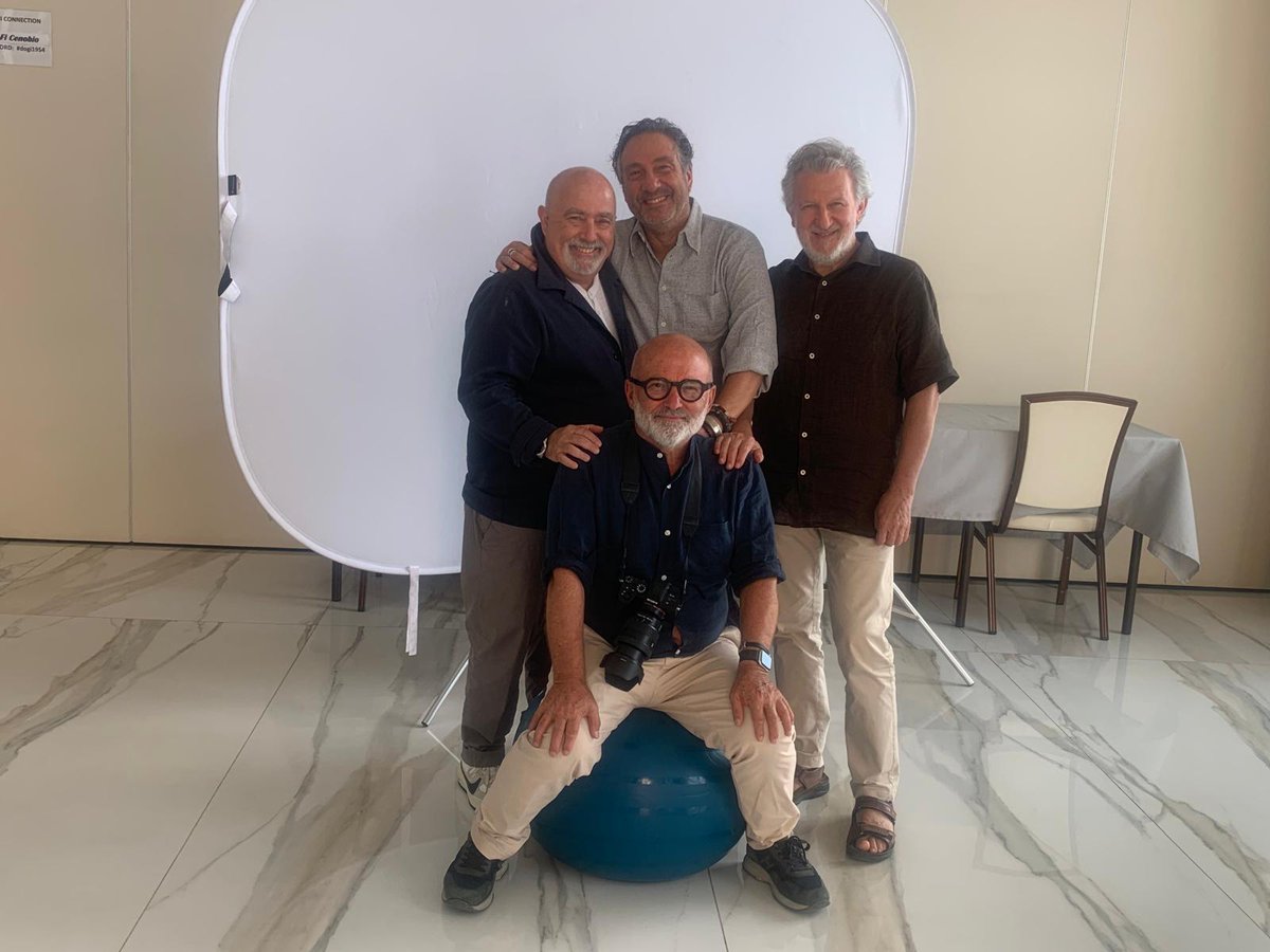 Divulgazione scientifica a tutta canna e in preparazione un libro di ritratti sorprendenti di @armandorotoletti 
Chi riconoscete?