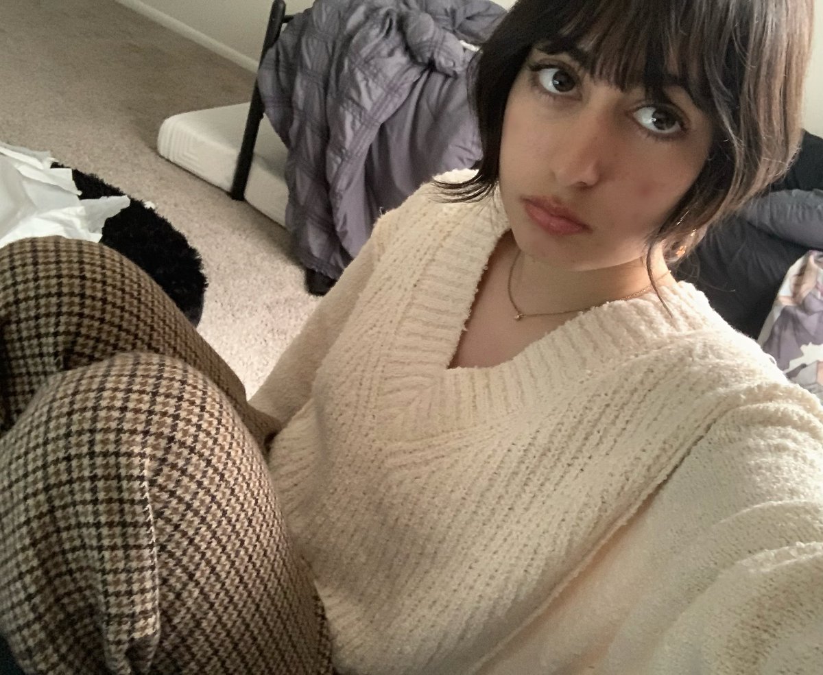 kristologiya's tweet image. Woman cosplay for Mass.. #Normal #Foid