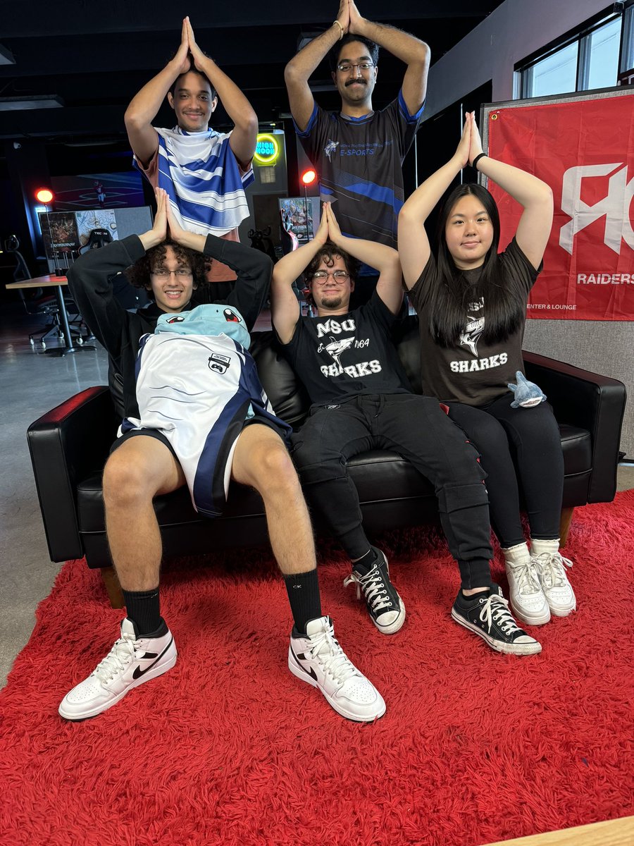 ROKesports's tweet image. Thank you @NSUFlorida esports for coming through and winning our Valorant monthly tournament! 

Next one will be the last weekend of October! 

Go 🦈’s

@ShocTen @ItzJessycuh