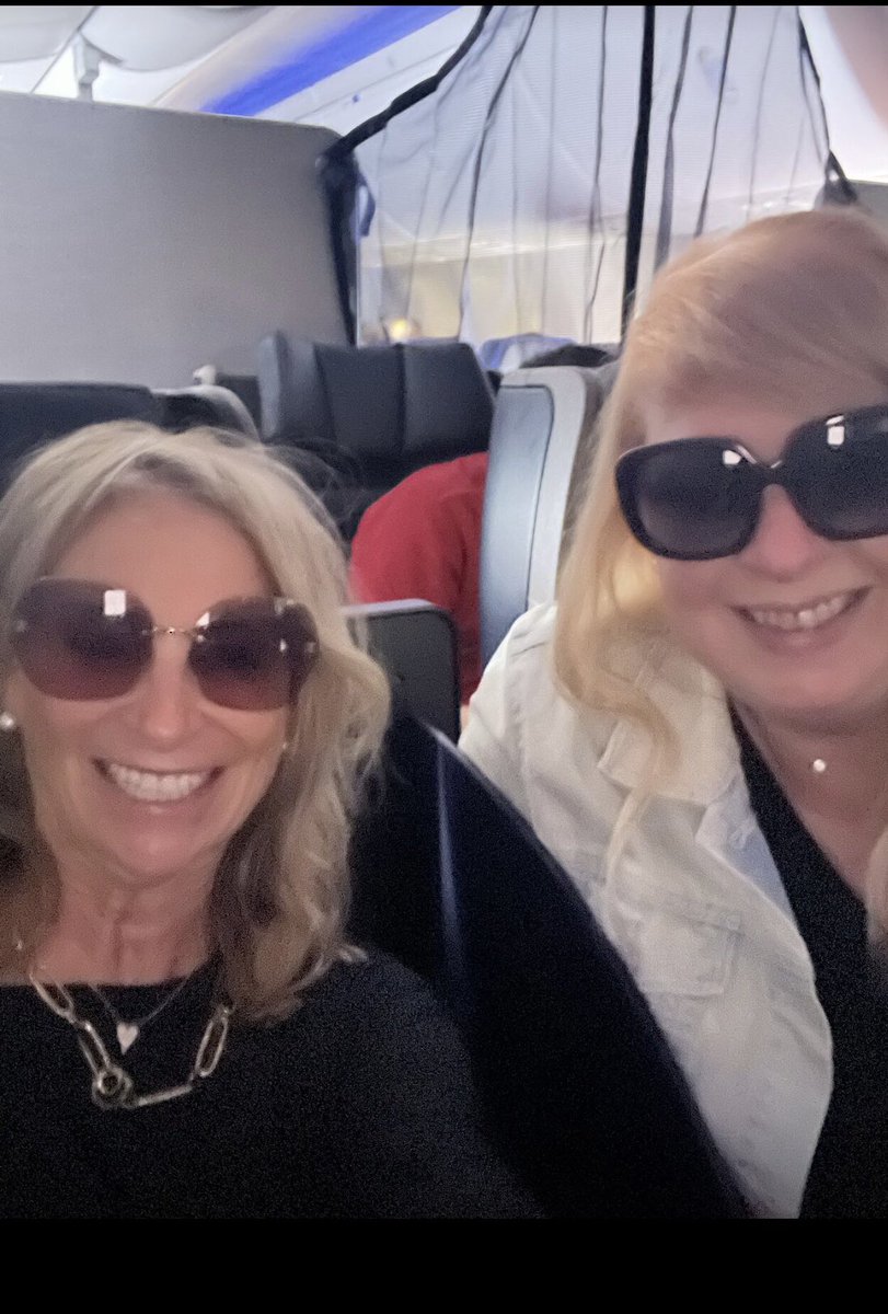 Kate Healy (@kate__healy) on Twitter photo Apologies to the rest of the flight, but I convinced <a href="/suzsiracuse/">Suzanne Siracuse</a> to get the seat next to me on the way to <a href="/FutureProof_HQ/">Future Proof</a>.
Looking forward to seeing everyone! #FutureProofFestival #HuntingtonBeach Apologies to the rest of the flight, but I convinced <a href="/suzsiracuse/">Suzanne Siracuse</a> to get the seat next to me on the way to <a href="/FutureProof_HQ/">Future Proof</a>.
Looking forward to seeing everyone! #FutureProofFestival #HuntingtonBeach