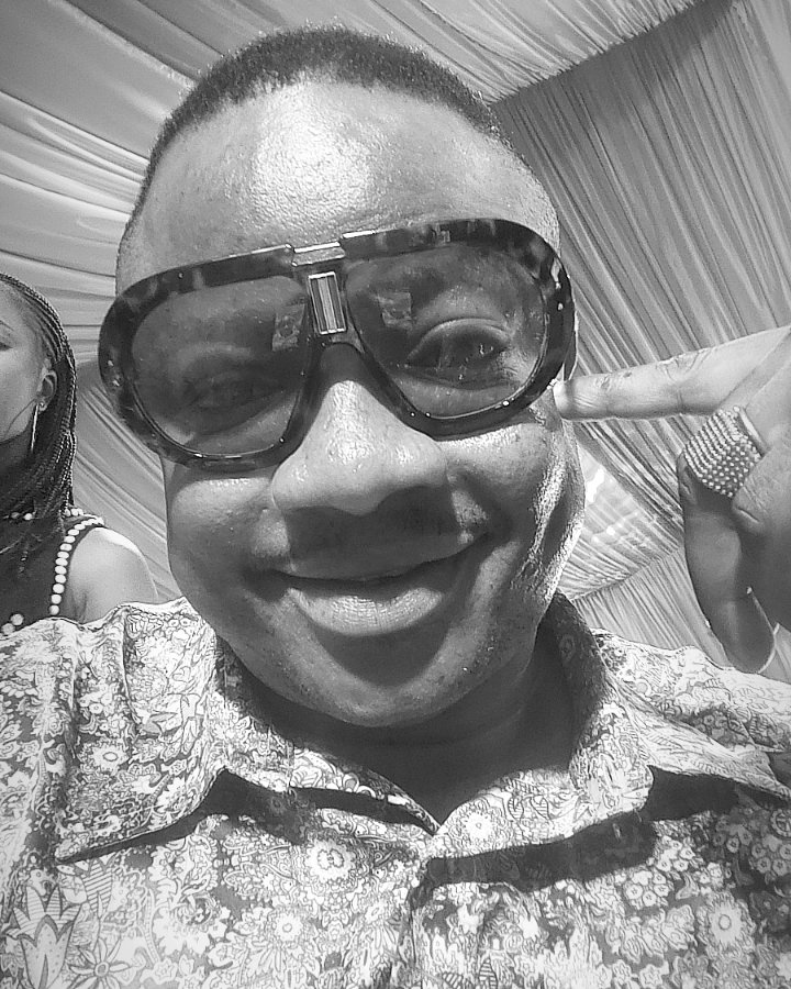 officialbashtv's tweet photo. If Dangote fuel is this expensive so of what use is Dangote refinery to Nigerians?

Just thinking out loud

#bashorungàá 
#bashcare 
#komedykingkong 
#bashorungàá https://t.co/F9tAQ1uNfG