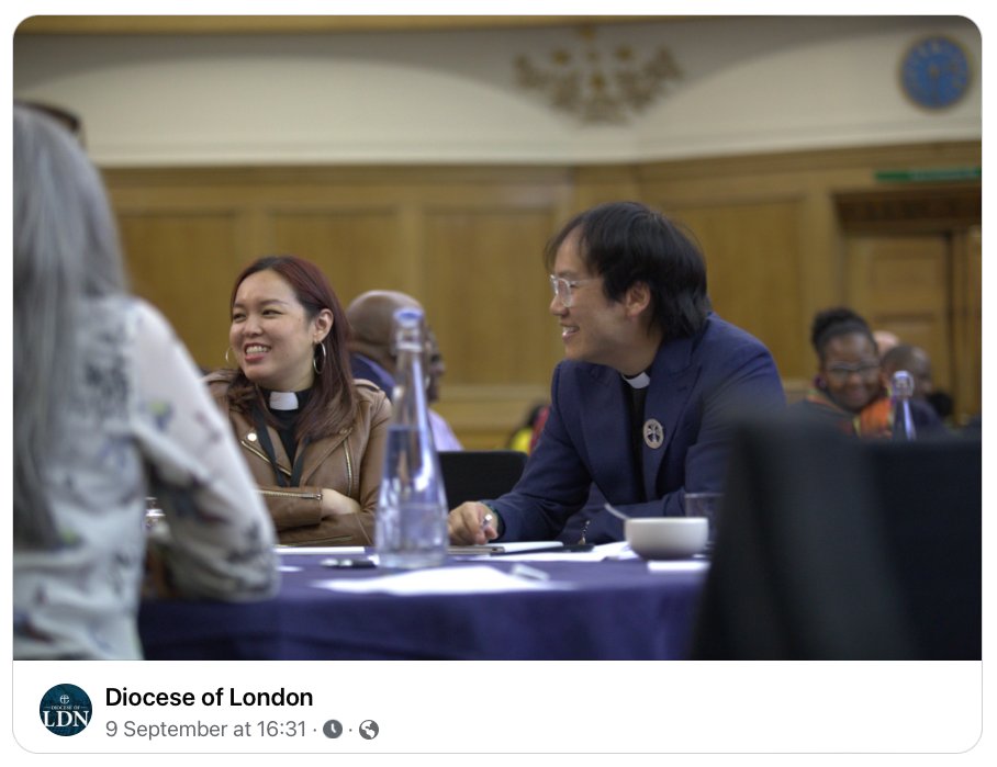 Lovely photo captured by <a href="/dioceseoflondon/">London Diocese</a> from last week's gathering of 150+ GMH and UKME clergy and ordinands at a provincial gathering at Church House. A real joy catching up with my good friend <a href="/amytanmusic/">Revd. Amy Tan</a>  a founding member of <a href="/TheTeaHouse_UK/">The Teahouse 茶</a> &amp; curate in the <a href="/cofebirmingham/">The Church of England Birmingham</a>
