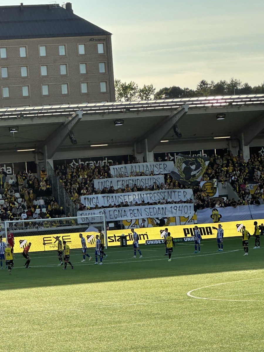 ”Inga allianser 
Inga frendship
Inga Transferintressenter
BKH på egna ben sedan 1940”

Förutom den lilla lilla alliansen där man blir kommundopad varje år i samband med Gothia… 
#ifkgbg