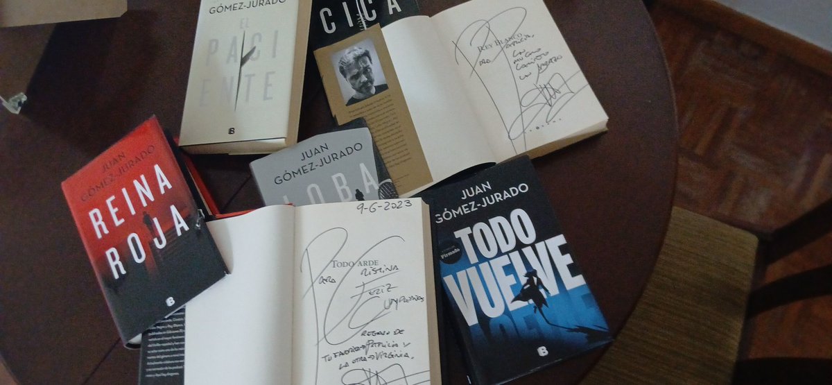 gusy3's tweet photo. @JuanGomezJurado @tomashijo @penguinlibros Tirate el rollo con el sorteo que queda mucho para la feria del libro🥰🥰🥰 https://t.co/fUNHOcaGbJ