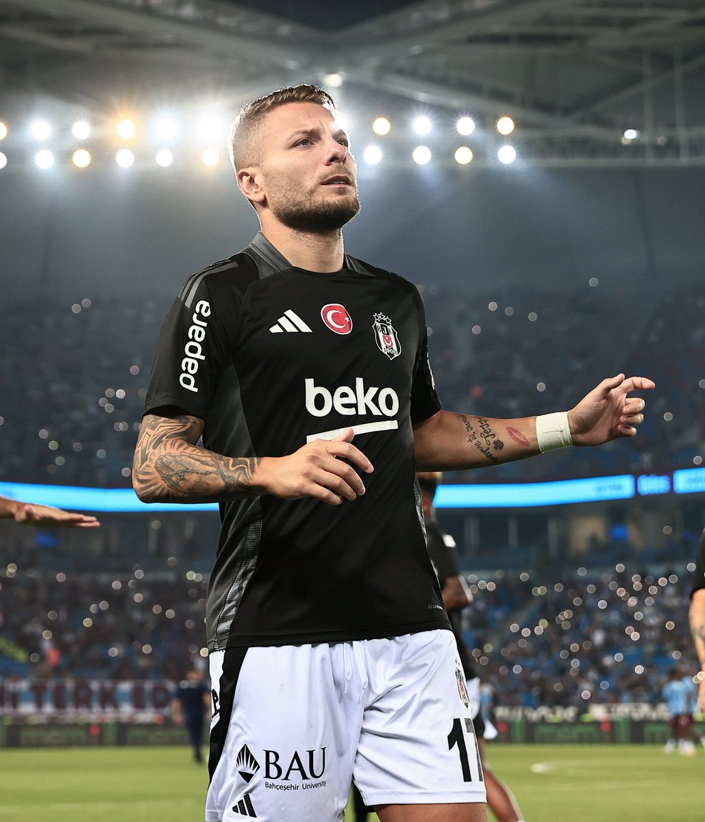 Eaglemedia__'s tweet photo. The eyes, chico. They never lie. 👀

#TSvBJK https://t.co/ExRh6iLVBd