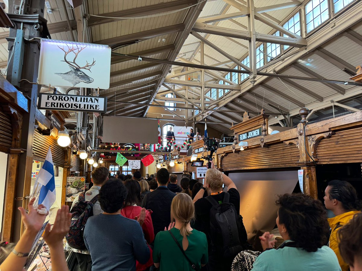 Conmemoramos el 214 Aniversario del inicio de la Independencia de México en Turku 🇫🇮, donde hoy se celebra también Turun Päivä. Contamos con la presencia de la Alcaldesa Minna Arve y familias mexicanas y finlandesas. ¡Viva México! 🇲🇽¡Viva Turku! 🇫🇮

#GritoDeIndependencia2024