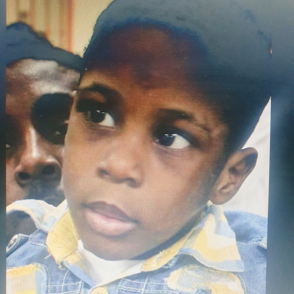 🆘 بلاغ🆘
تلقت ⁧#جمعية_عون_للبحث_والانقاذ⁩
بلاغ عن فقد #أحمد_شعبان يمني الجنسية من ذوي الاحتياجات الخاصة #أبكم ويعاني من اعتلال عقلي يبلغ من العمر 13 سنه خرج من منزل ذويه يوم #الجمعة الماضي يرتدي تي شيرت اسود وبنطلون يحمل رسومات سيارات بحي #وعيره بالمدينة المنورة 
نأمل ممن