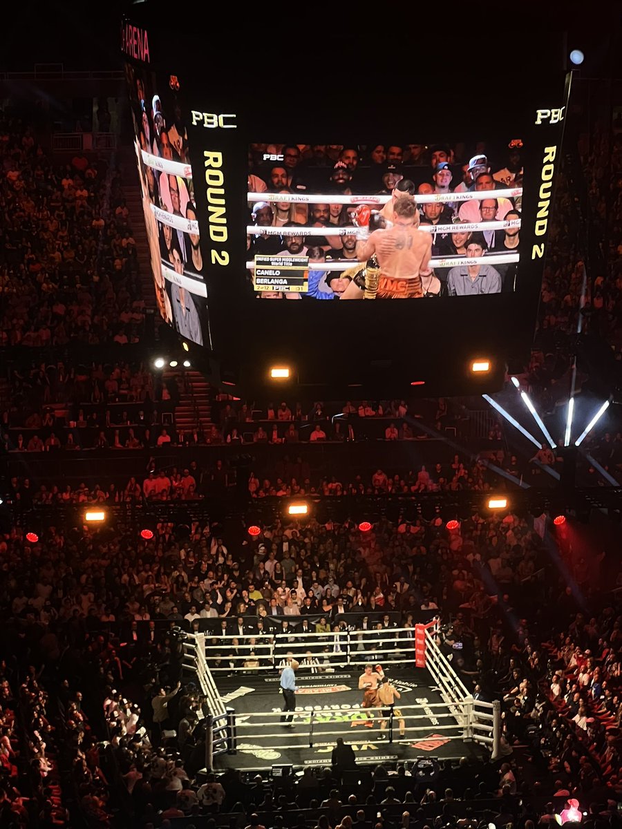 JoseKVirgen's tweet photo. 💥 FIGHT NIGHT IN LAS VEGAS 💥 

@Canelo 🥊💣🇲🇽 https://t.co/K5191IyhnM