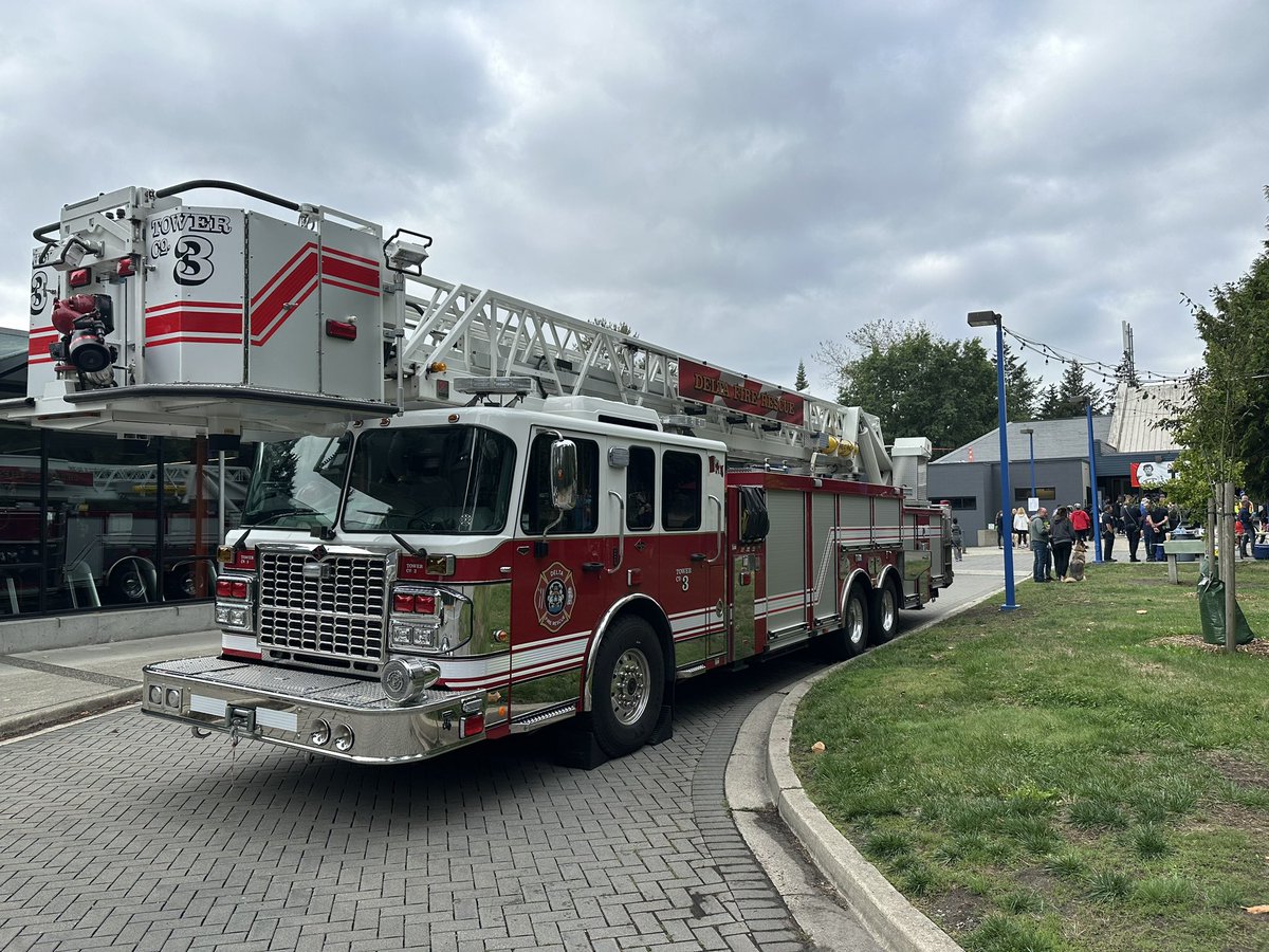 NorthDeltaTFR's tweet photo. The @CityofDeltaFire @DFF1763 are here with us today. #thankyou https://t.co/aRhKJASyjC