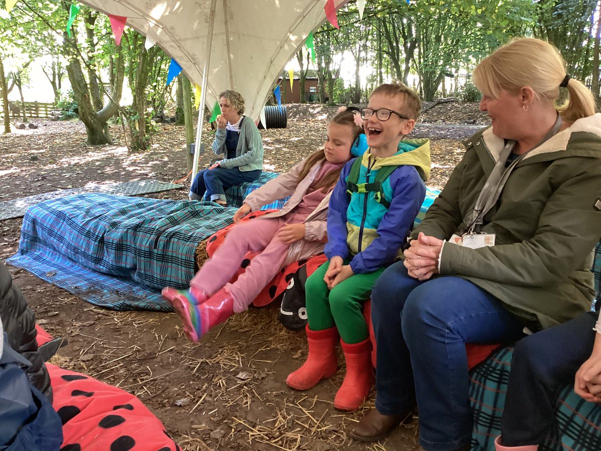 DeePointPine tweet media