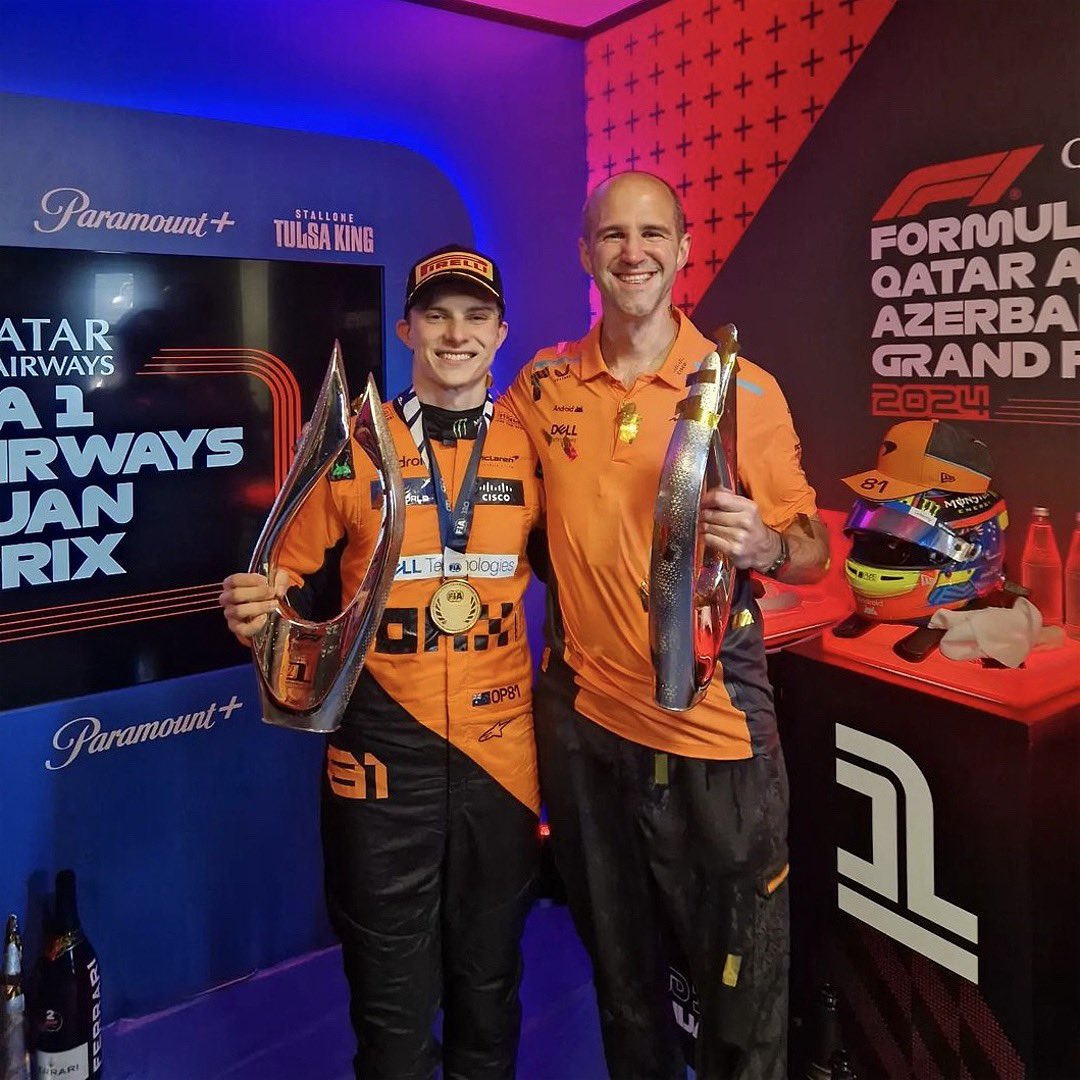 OscarPiastri's tweet image. Bit stressful but hell of a day

 📷 @GeorgeRussell63