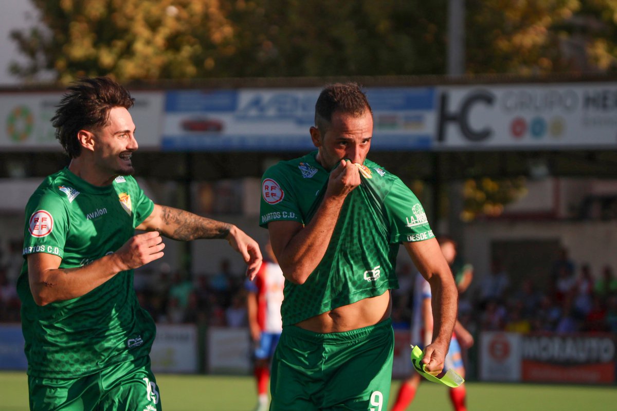 MartosClubDptv's tweet photo. ❤️🤍🤝🏻⚽️

#SúbeteATercera
#MartosClubDeportivo

📸 @alonsoojpg https://t.co/txJnXsrdng