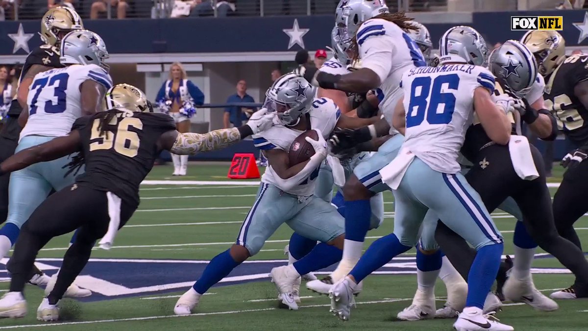 NFLonFOX's tweet photo. Cowboys fans in attendance show frustration as this replay is shown. No facemask called on the play. https://t.co/XULuJgd346