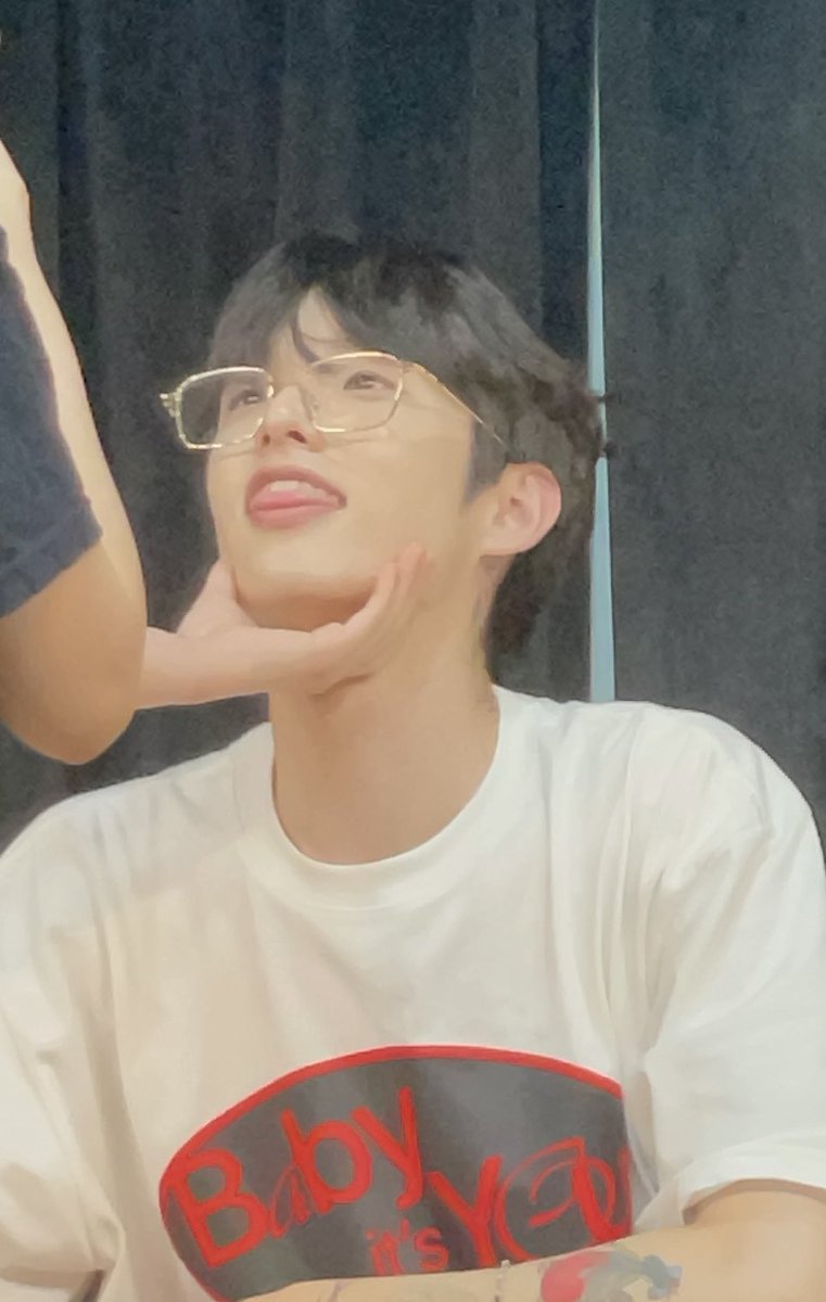 이제¹ᐟ⁹ tweet media