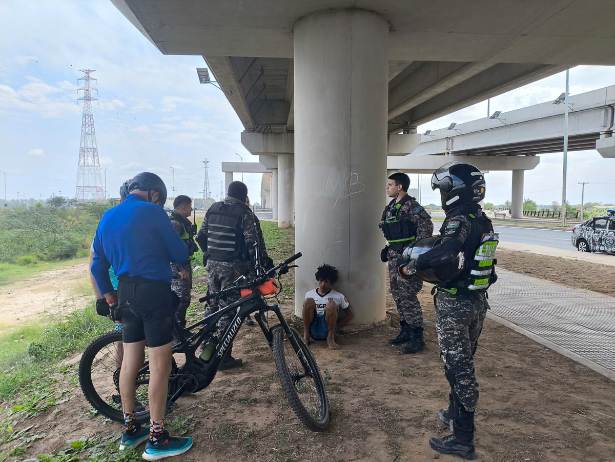 Ahora_Py's tweet photo. Robó una bicicleta y quedó detenido | 🆘️

La Policía Nacional detuvo a un hombre tras supuestamente haber robado la bicicleta a un ciclista en la zona del puente Héroes del Chaco. https://t.co/6jAUHcOi44