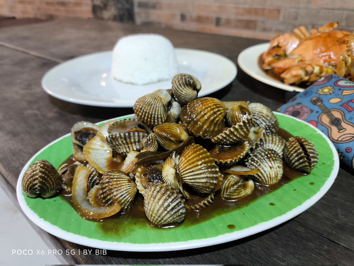 Wes balik tebak 2 lagi,, rule masih sama ga meh njelaske 

Sek perlu tak jelaske,, prize akan kembali 5.000.000 kalau tenaktebak sambungan ini ada yang berhasil nebak 

Prize saat ini 500.000

Wes pokok e ayokkk begadang turu gasik yo ra ono sek dikeloni 

Tetap menyerah ojo