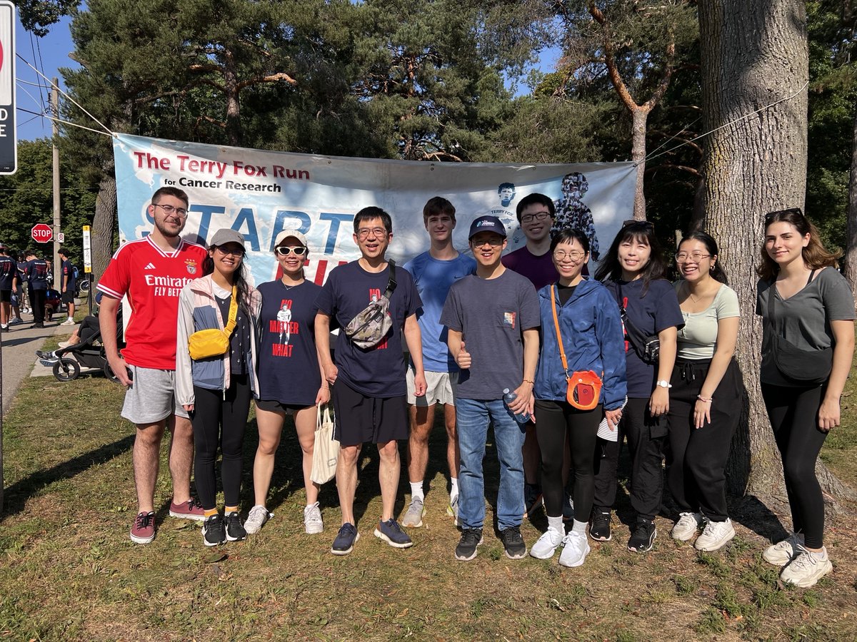 Gang Zheng Lab (@ganglabstyle) on Twitter photo Happy Terry Fox Day! Today, the Zheng Lab/Porphysome team joined the Terry Fox run in High Park. We are proud to do cancer research and support cancer research! <a href="/TerryFoxCanada/">Terry Fox Foundation</a> <a href="/tfri_research/">Terry Fox Research Institute</a> Happy Terry Fox Day! Today, the Zheng Lab/Porphysome team joined the Terry Fox run in High Park. We are proud to do cancer research and support cancer research! <a href="/TerryFoxCanada/">Terry Fox Foundation</a> <a href="/tfri_research/">Terry Fox Research Institute</a>