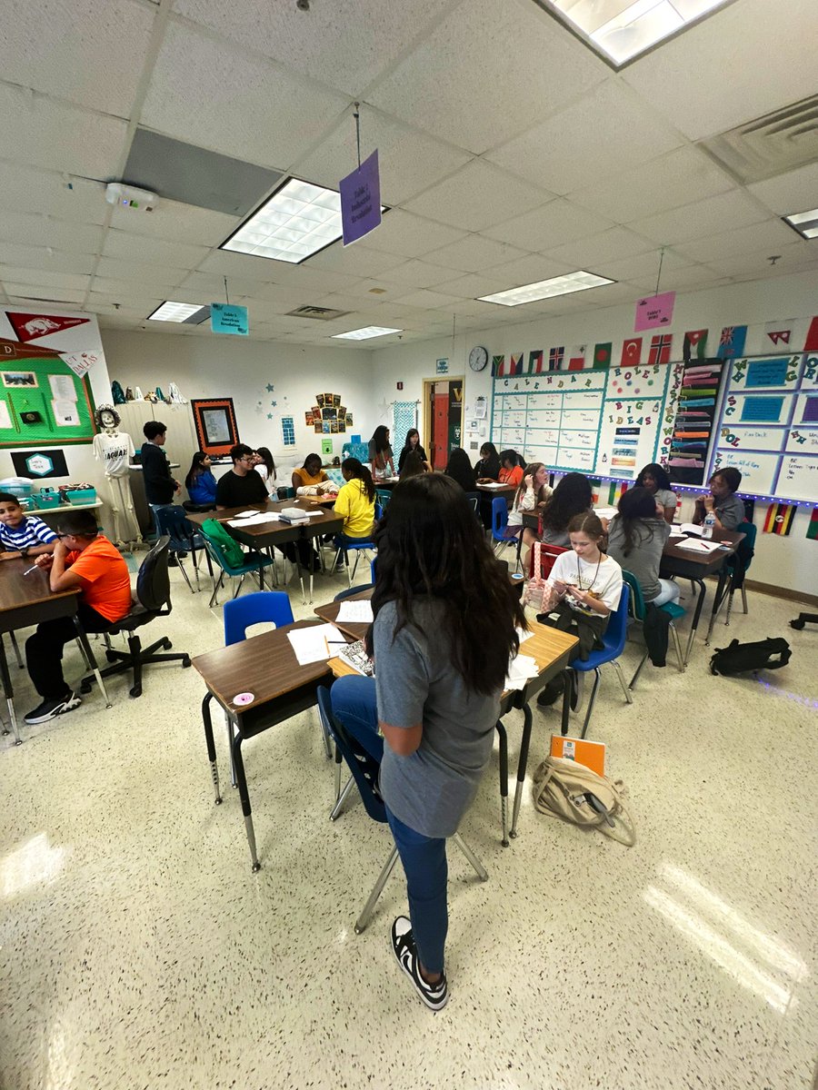 Had a great time leading students from @PiedmontGlobal &amp; <a href="/LongfellowCEA/">LongfellowCEA</a> through the framework of world schools debate!

As always <a href="/disdactivities/">Student Activities</a> / <a href="/DallasDebate/">Dallas Urban Debate Alliance</a> were excellent hosts. 

Check out the fun:
<a href="/mscotttatum/">mscotttatum</a> <a href="/Heather1187311/">Heather Mays</a> <a href="/MJJackson1906/">Michael Jackson</a> <a href="/N_Bernardino/">Dr. Nancy Bernardino</a> <a href="/DrBrianLusk/">Brian Lusk</a>!