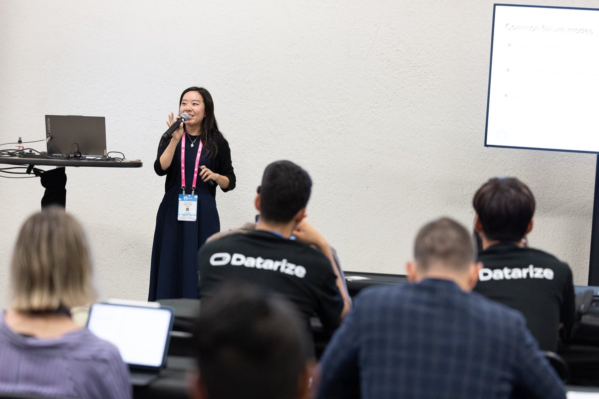 Andrea Wang (@andreashuyuwang) on Twitter photo First time attending <a href="/saastr/">SaaStr</a> this year and it was a pleasure speaking about GTM and product-driven growth. Thanks so many who attended my talk and SaaStr for having me!
Photo credit to <a href="/Photo/">Michael O’Donnell</a>. cc <a href="/generalcatalyst/">General Catalyst</a> First time attending <a href="/saastr/">SaaStr</a> this year and it was a pleasure speaking about GTM and product-driven growth. Thanks so many who attended my talk and SaaStr for having me!
Photo credit to <a href="/Photo/">Michael O’Donnell</a>. cc <a href="/generalcatalyst/">General Catalyst</a>