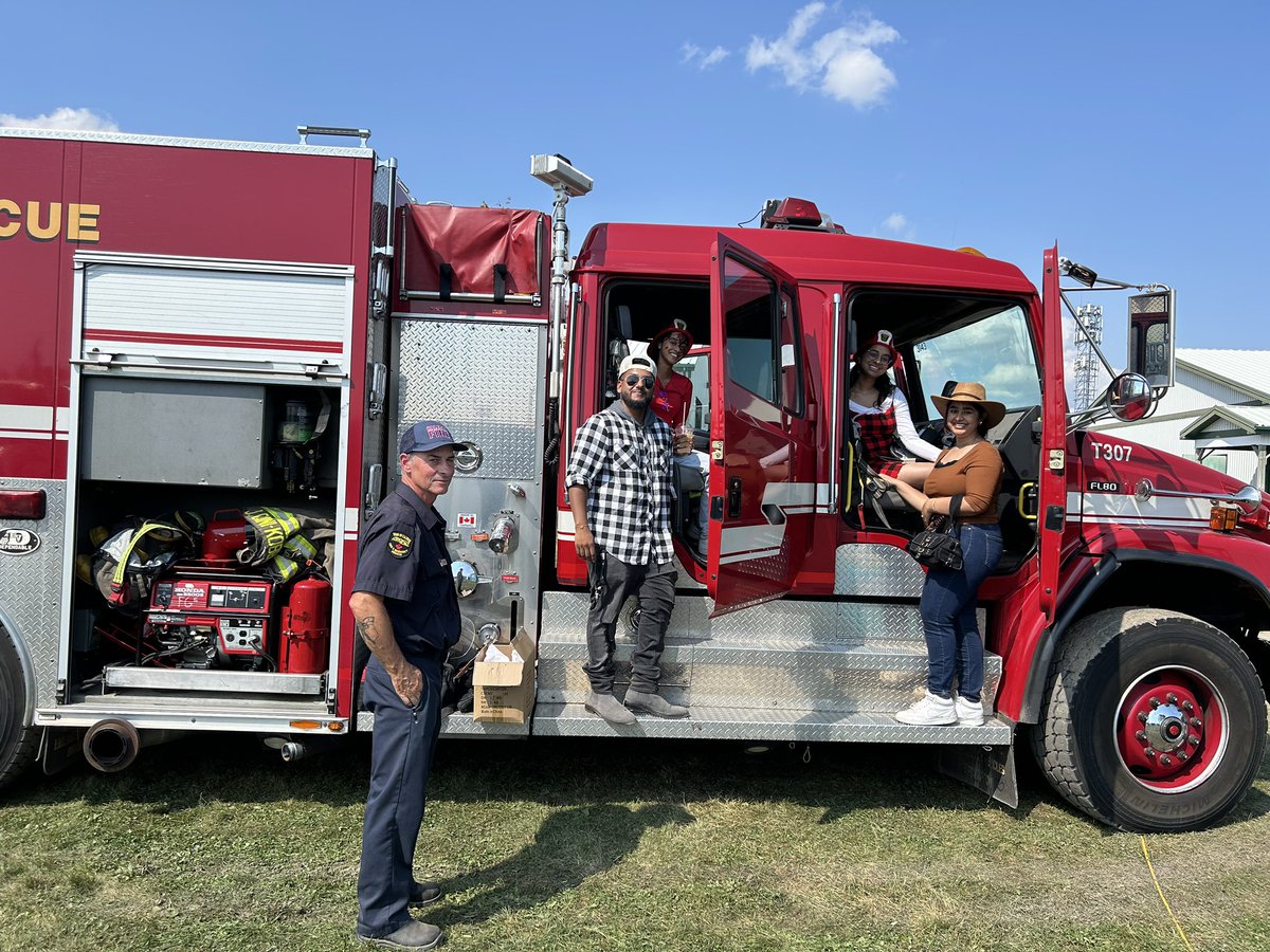 CaledonFireES's tweet image. So much fun @BramptonFair this weekend!  

Thank you to everyone that took the #SavedByTheBeep pledge.  

We enjoyed meeting all of you and know that one day we’ll see this little guy in #BlueCardCommand training!