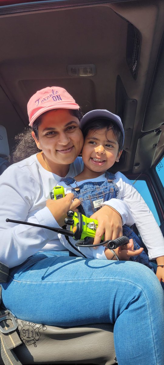 CaledonFireES's tweet image. So much fun @BramptonFair this weekend!  

Thank you to everyone that took the #SavedByTheBeep pledge.  

We enjoyed meeting all of you and know that one day we’ll see this little guy in #BlueCardCommand training!